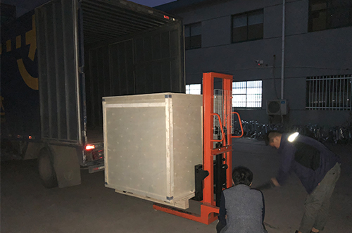 永州客戶SMT設(shè)備專車送貨，貨到上門安裝調(diào)試
