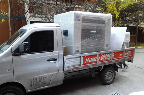 寧波客戶SMT設(shè)備專車送貨，貨到上門安裝調(diào)試